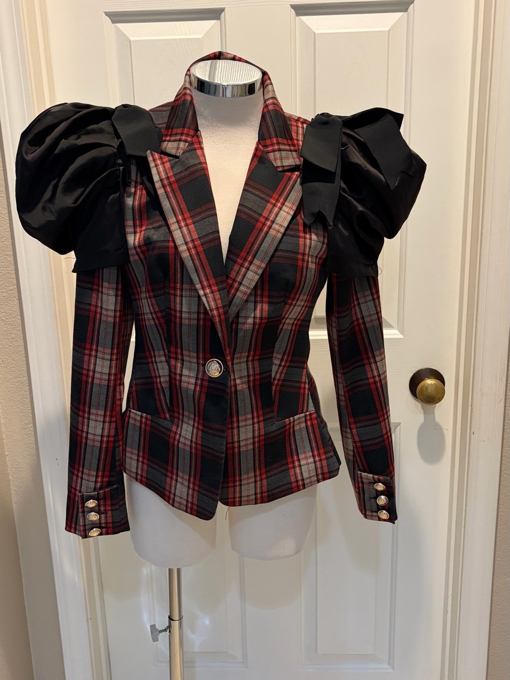 Women's Red and Black Plaid Puff-Sleeve Blazer